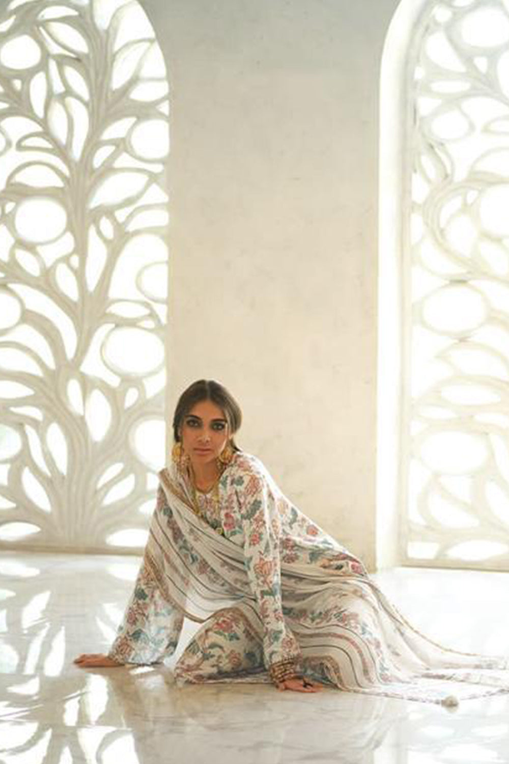 Stunning White Floral Printed Pure Muslin Salwar Suit For Woman