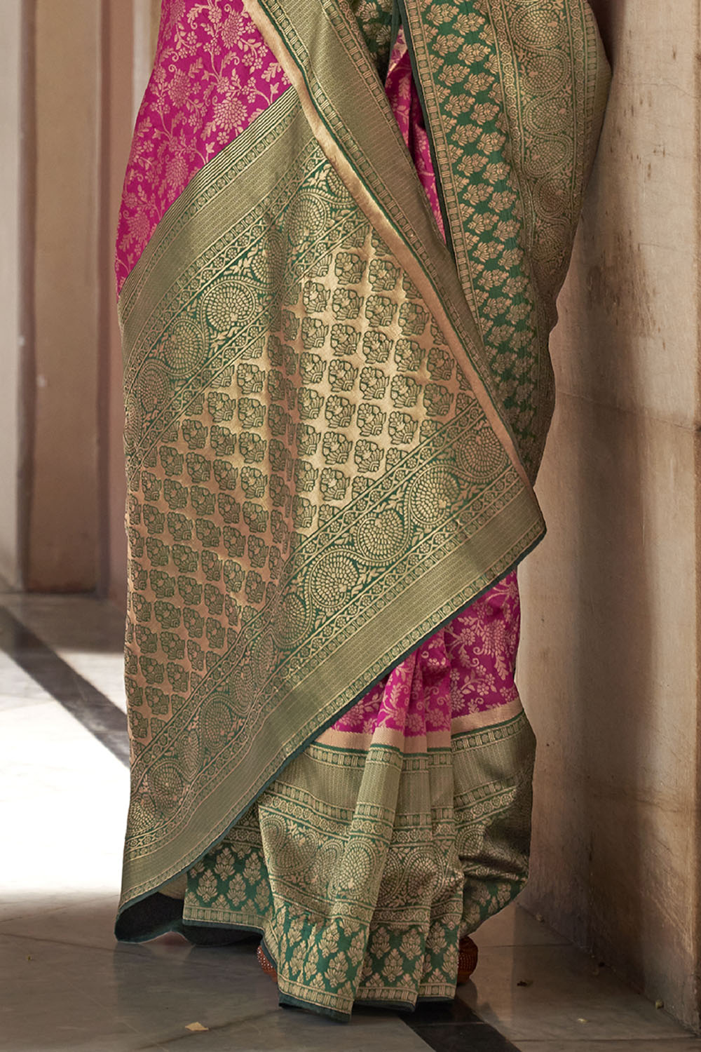 Queen Pink & Green Designer Kanjeevaram Style Trendy Bollywood Saree with Beautiful Blouse