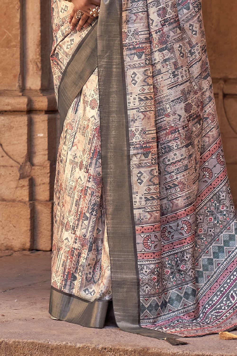 Off White  Soft Tussar Silk Floral Kalamkari Saree