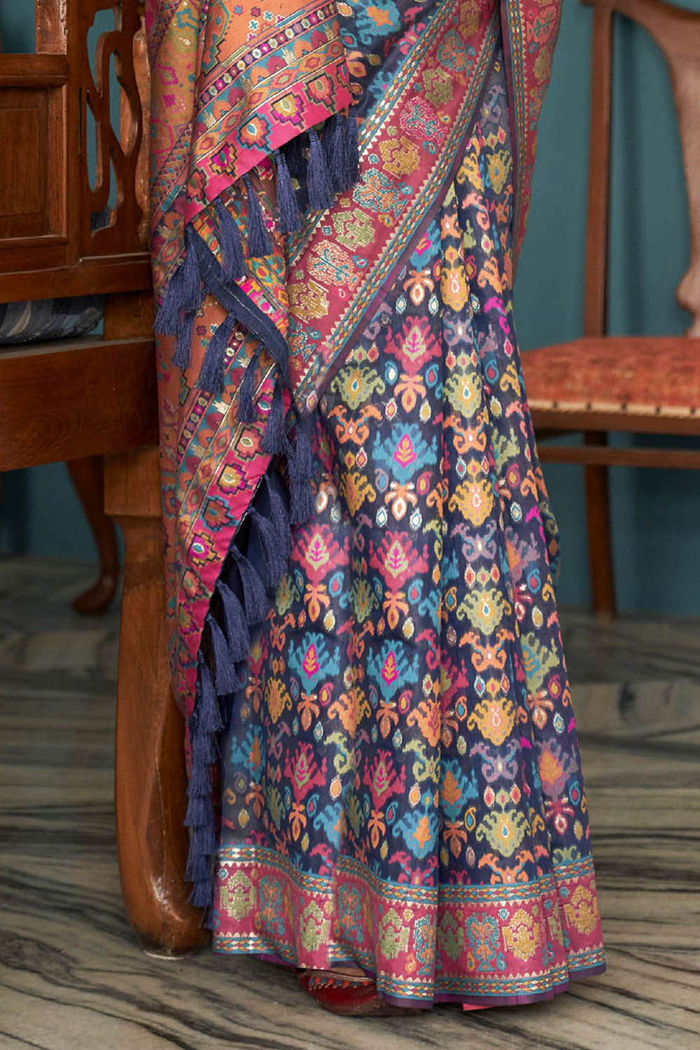 Navy Blue Woven Designer Kashmiri Kani Silk Saree with Intricate Floral Weaving Design