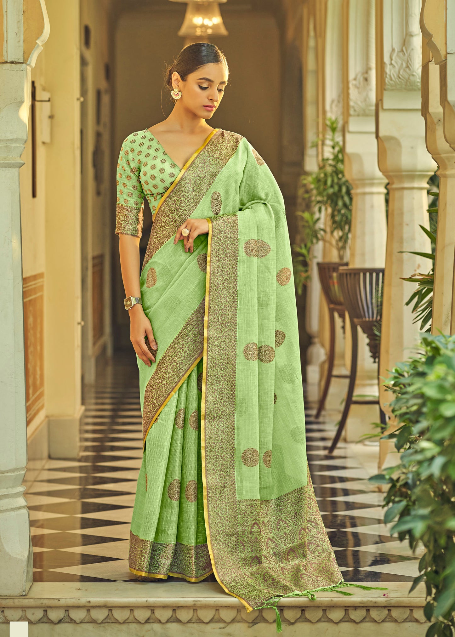 Pastel Green Woven Linen Silk Saree