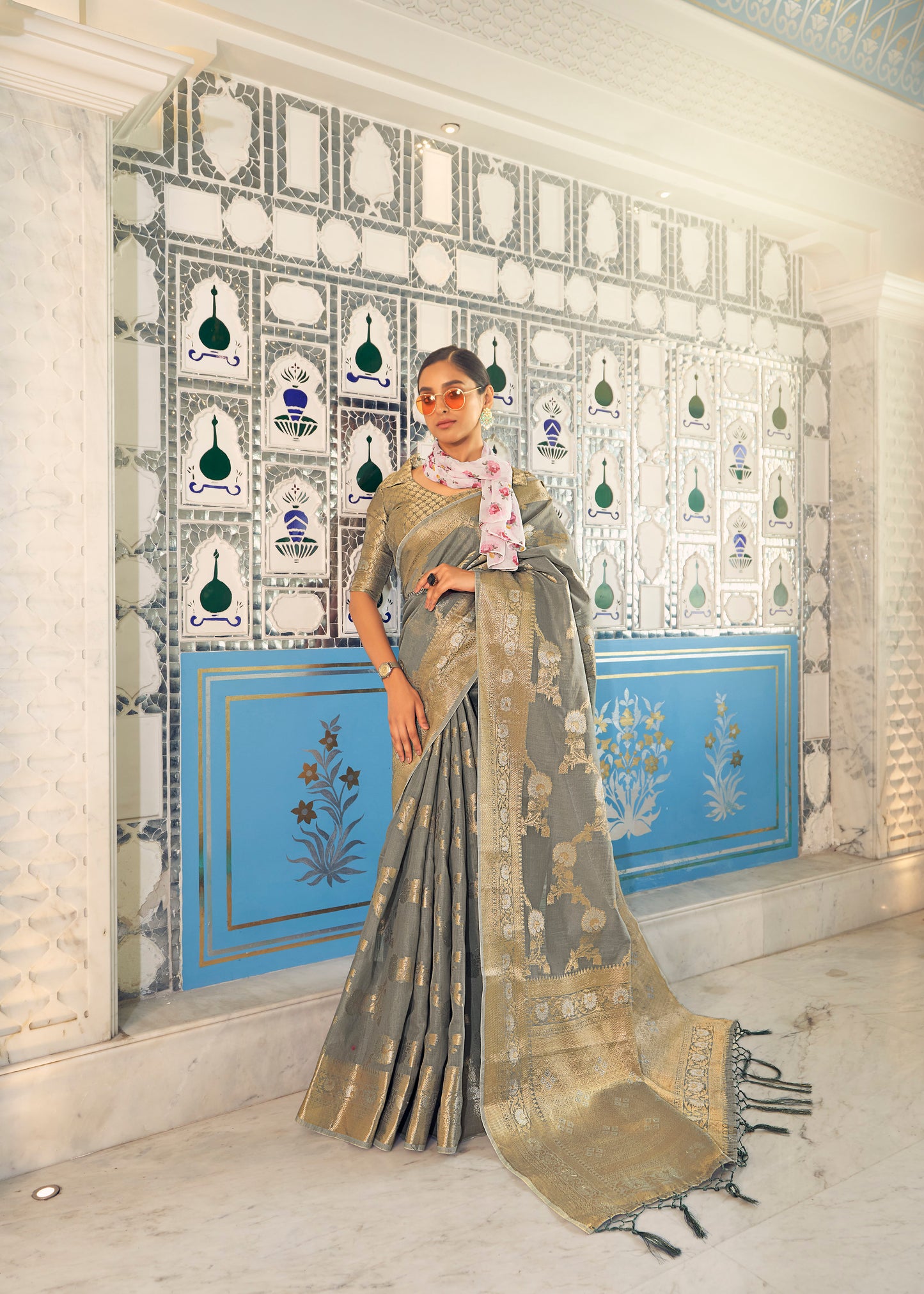 Woven Banarasi Jungla Jaal Designer Linen Silk Saree