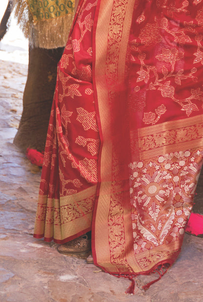 Burnt Red Value Added Sequence Woven Designer Kanjivaram Saree