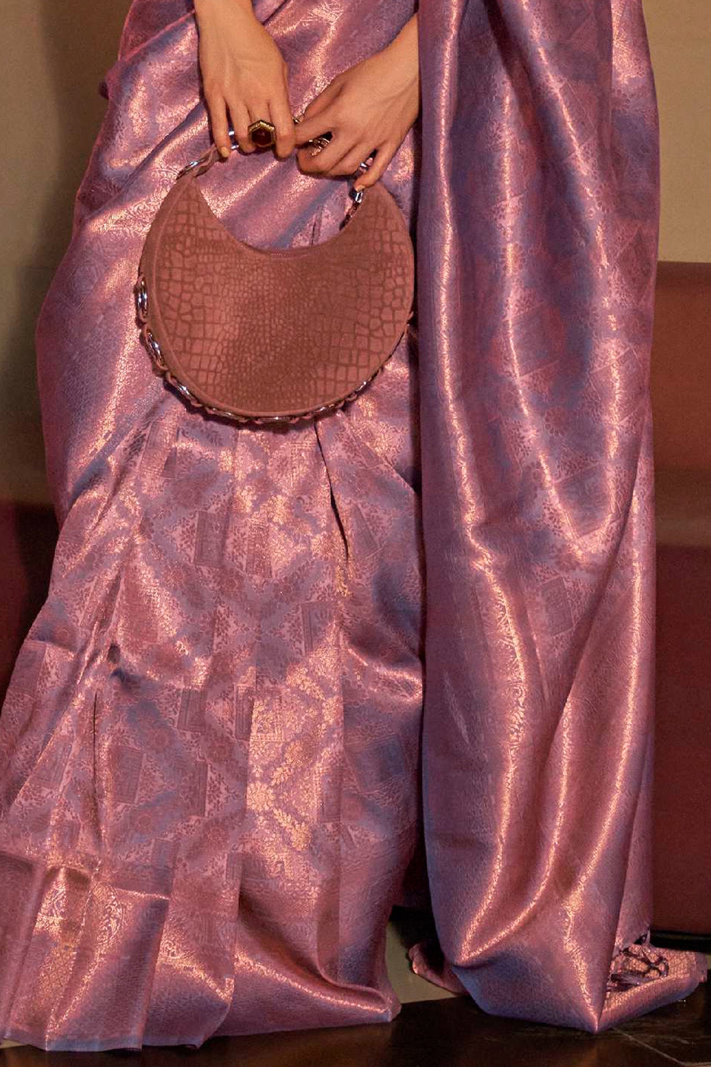 Mauve Pink Zari Woven Kanjivaram Silk Saree