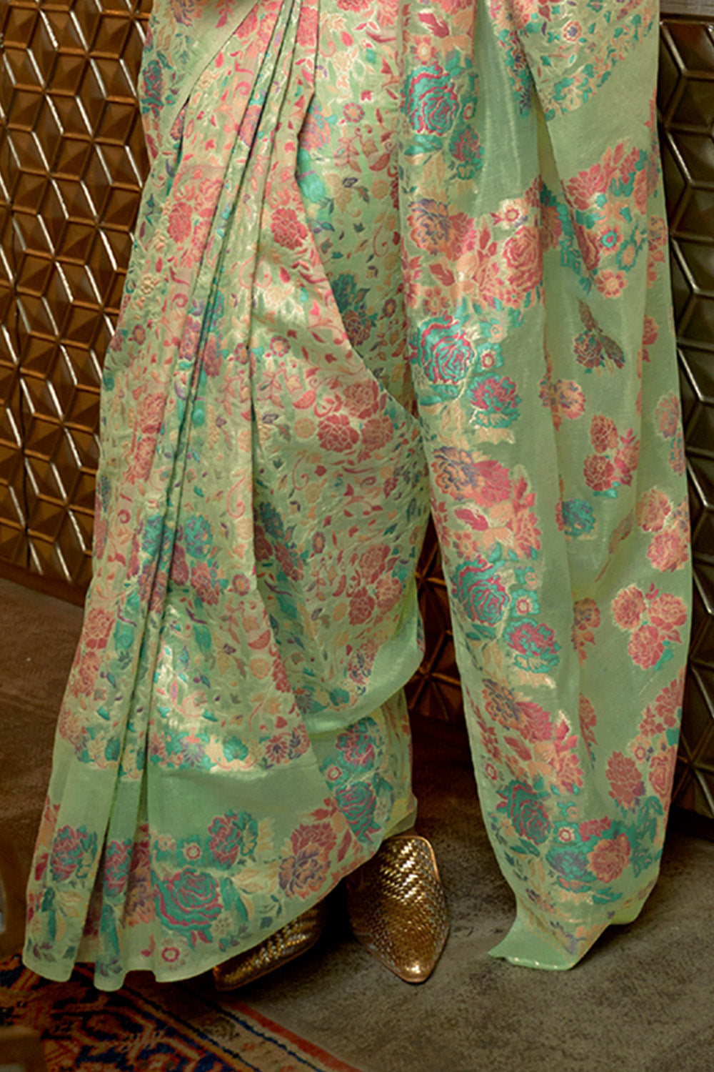 Light Green Woven Designer Kani Saree with Floral Weaving in Pallu and Border in Pure Modal Silk