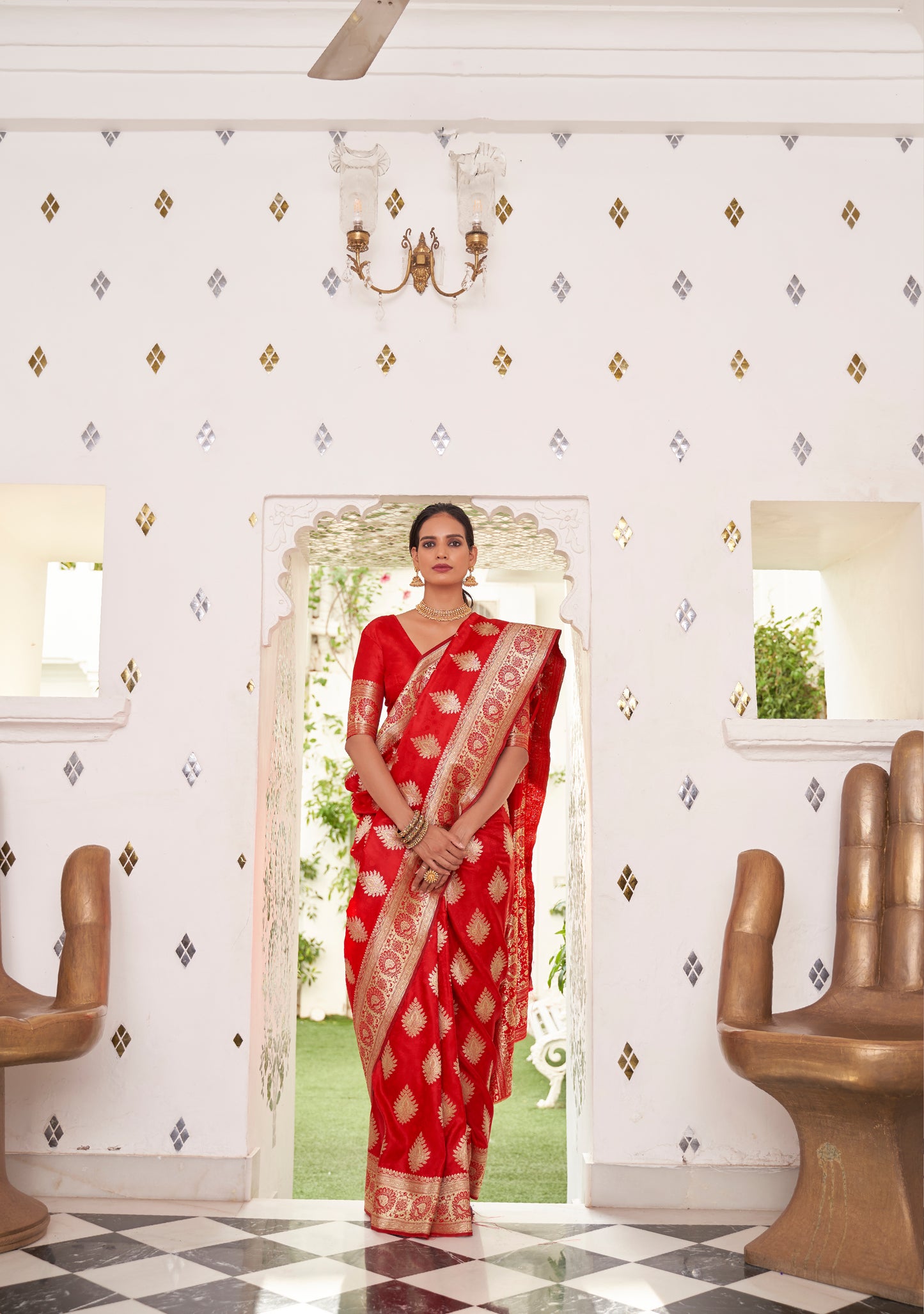 Bridal Red  Stunning Zari Woven Kanjivaram Silk Saree