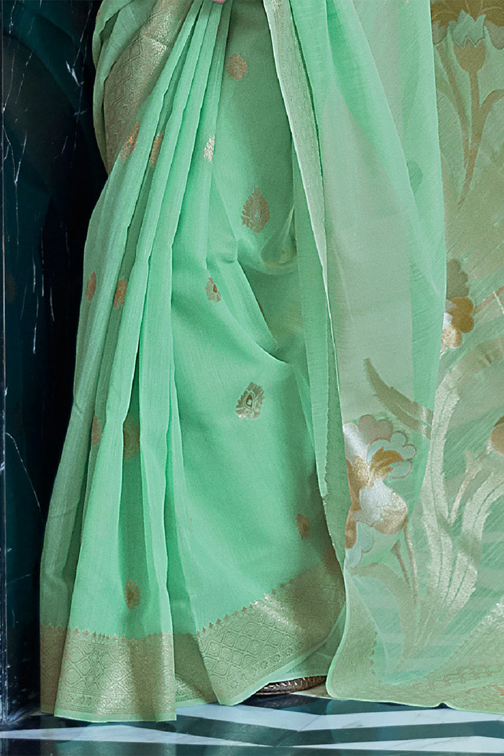 Seafoam Green  Zari Woven Floral Pallu Linen Saree.