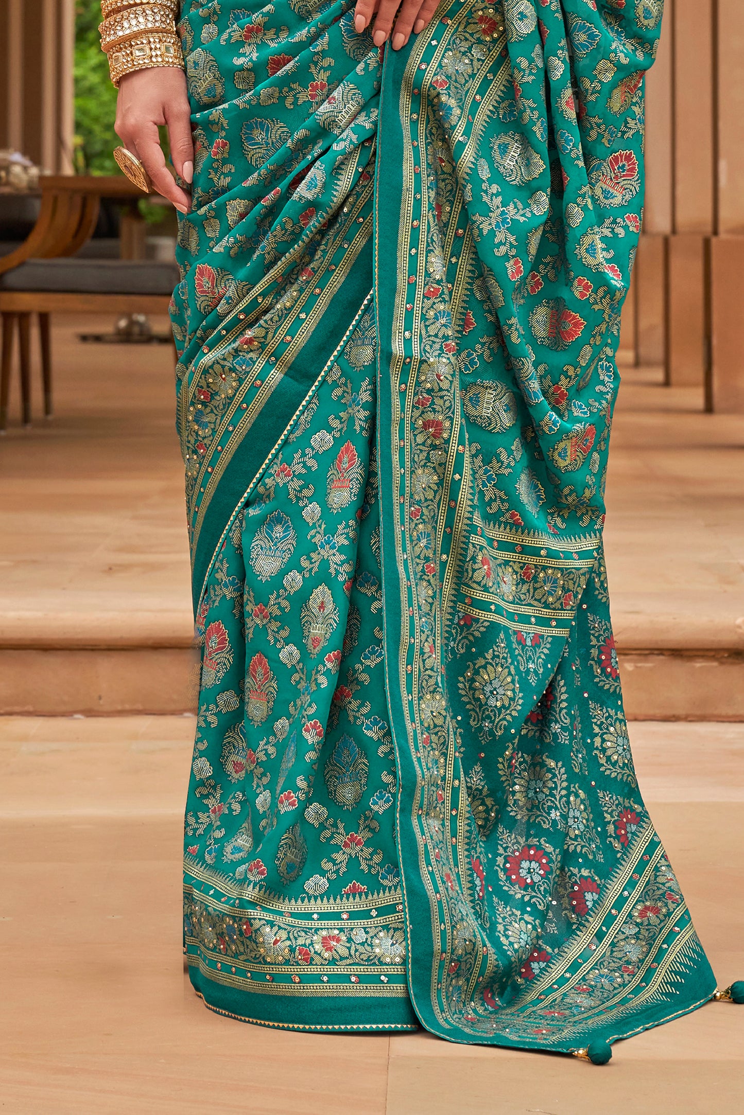 Ocean Green Floral Broad Design Border Soft Silk Saree